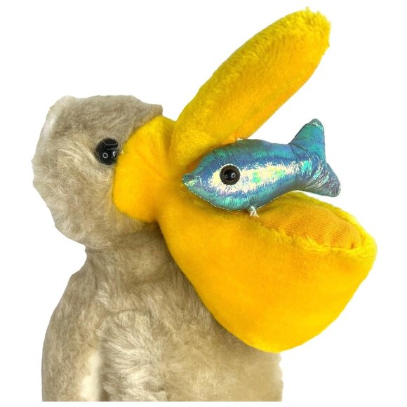 Good Stuff Plush Pelican With Fish In Mouth Bird 14 Inch Stuffed Animal Toy VTG - Picture 2 of 7